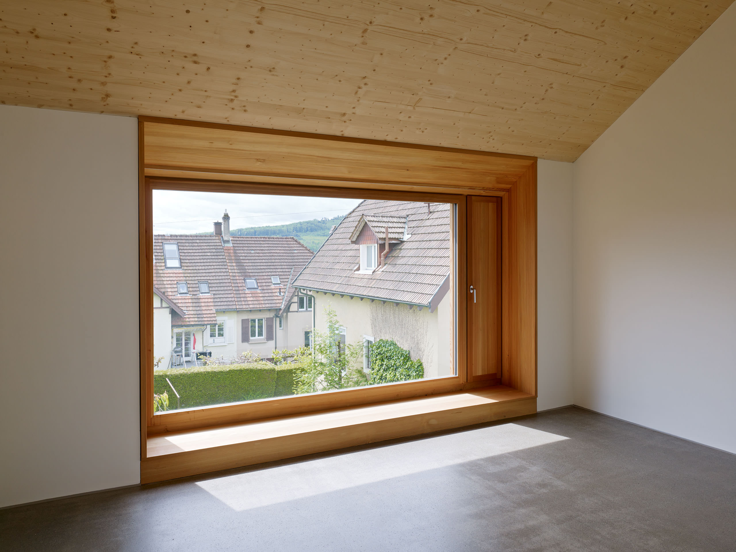 E14496 Alpa 044313 j2560